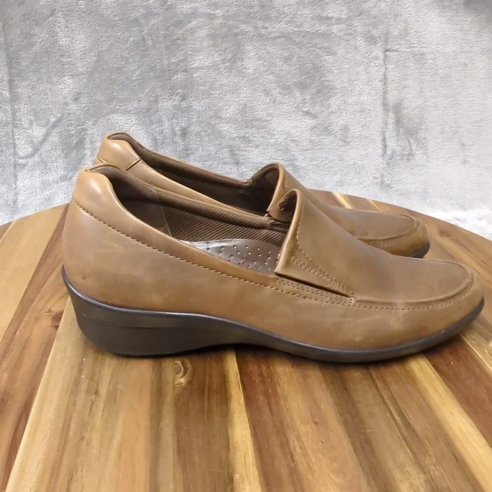 ECCO Slip On Leather Loafer Wedge Heels Brown Women's SZ EU‎ 42 US 11 / 11.5